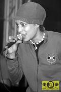 Marlene Johnson (D) with The House Of Riddim Band 5 Years Velocity Sounds Rec., Conne Island, Leipzig 19. November 2005 (7).jpg